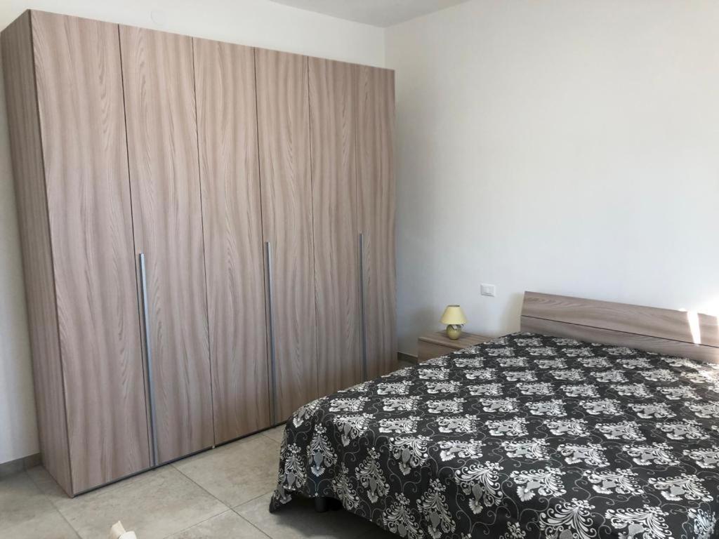Appartamento Torre San Giovanni Centro Beethoven 28 - Verso Sud Luaran gambar